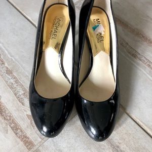 NWOT Micheal Kors patent leather heels